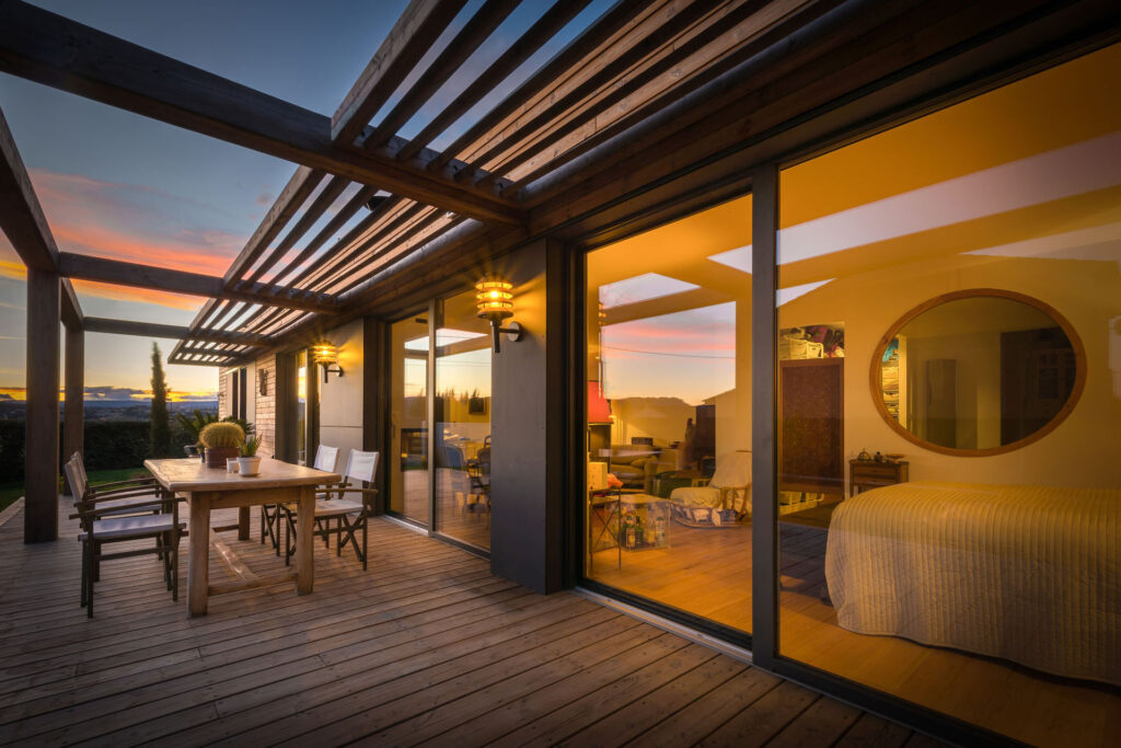 NaturARCH, maison d'architecte au design durable bbc de plain-pied à Oraison