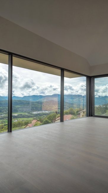 NaturARCH, Maison sur pilotis avec vue panoramique, Architecture durable de conception bioclimatique, Pelleautier, Provence-Alpes-Côte d'Azur