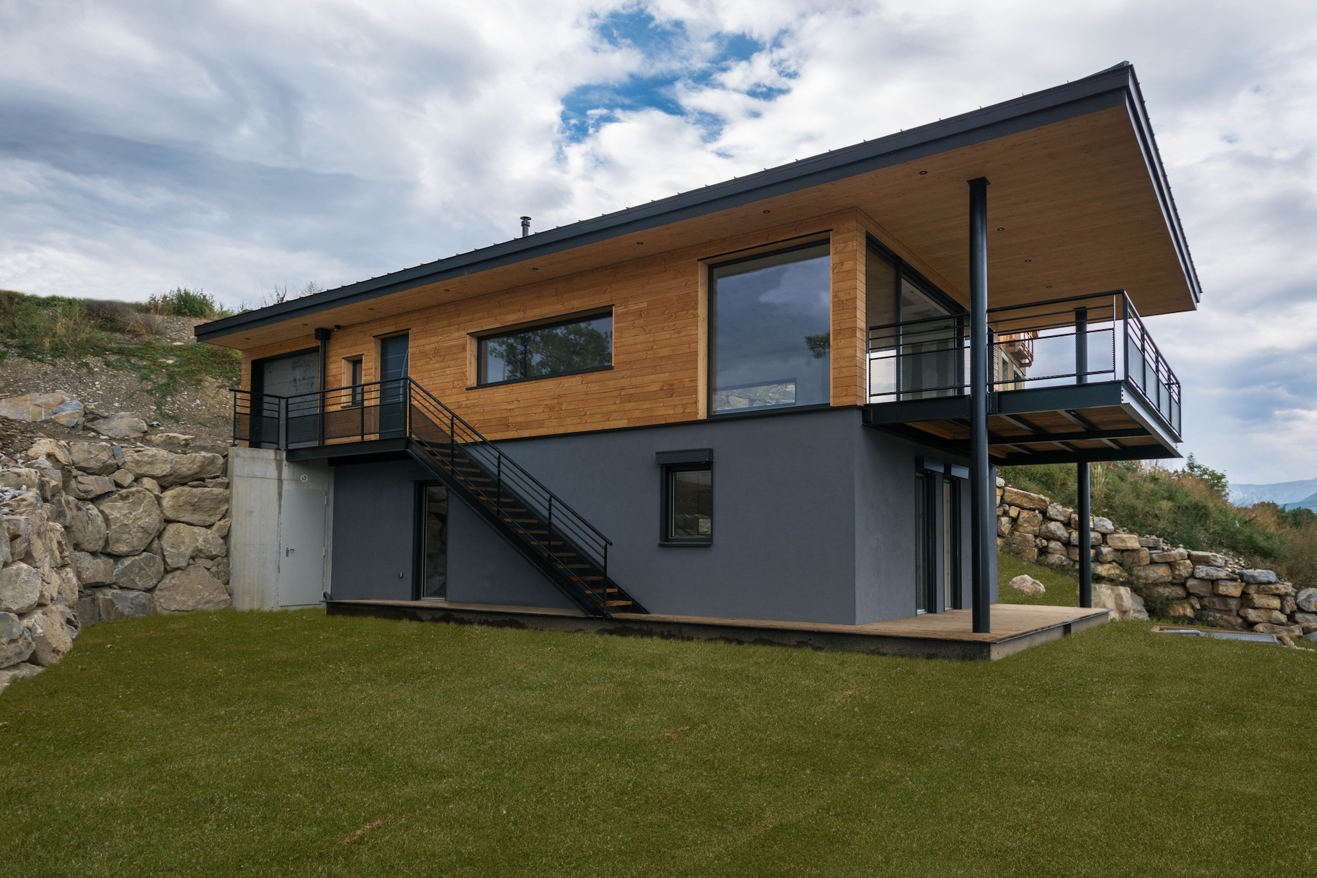 Maison ossature bois sur terrain de forte pente NaturARCH — free download