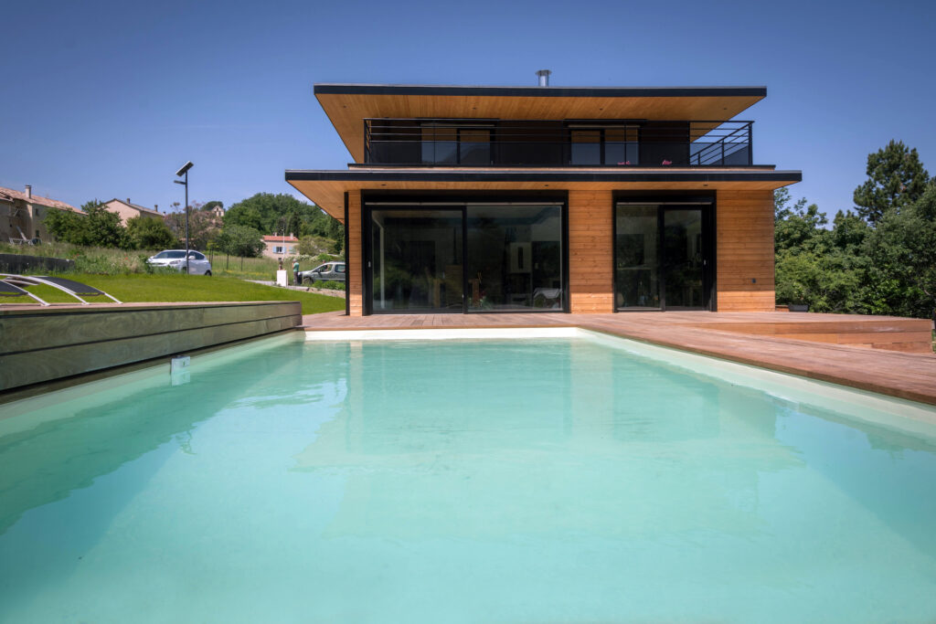 Agence Architecte NaturARCH, Maison individuelle en KLH et ossature bois à Digne-les-Bains